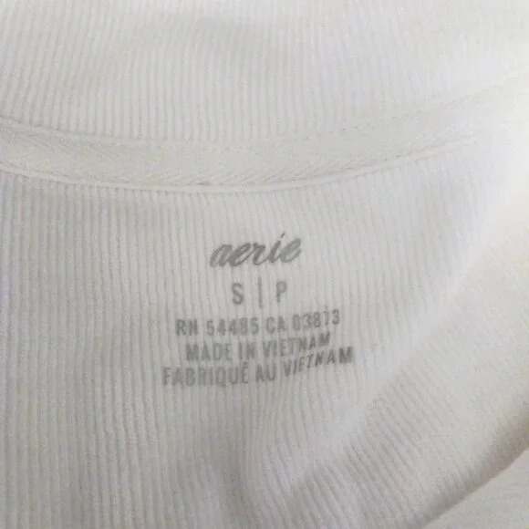 Aerie White Half-Zip Sweatshirt - Picture 8 of 13